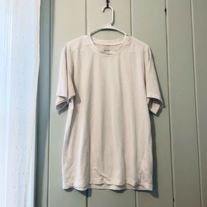 Columbia Sportswear Titanium Performance T-Shirt / Medium / Used